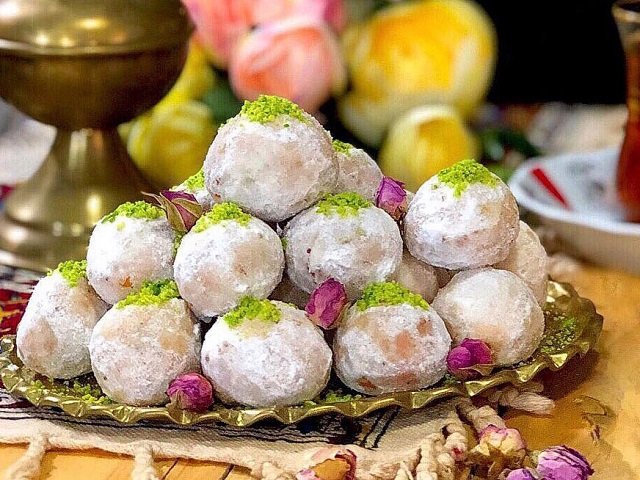 سوغات میبد و یزد شیرینی یزدی